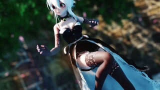 Haku | Black long skirt | vintage alley | light and shadow | classic