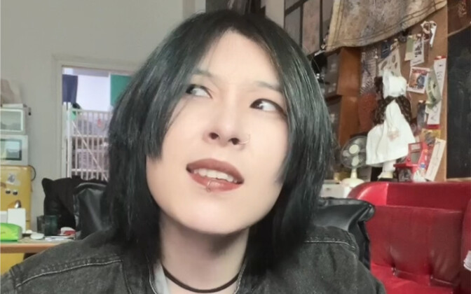 Let me shout out your dirty little wishes for all to hear!!