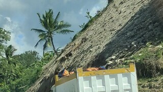 Road widening rocks fall from the hill