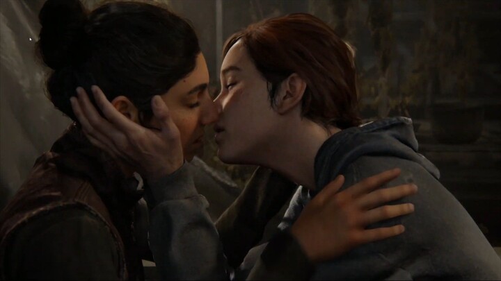 Lesbian kissing scene from The Last Of Us