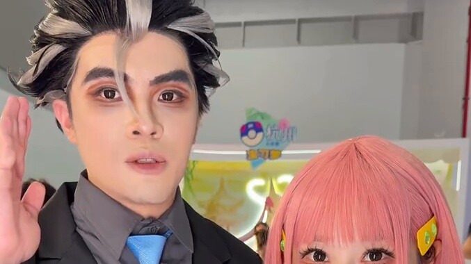 All the Pokémon trainers want to be my deskmate!