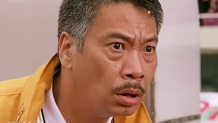 看惯了星爷身边的配角滑稽搞笑表演，达叔的担心，震惊的表情真绝了