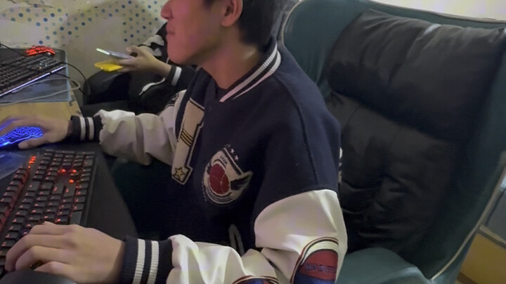 Khi tôi đặt một suất đồ ăn mang về với giá 3 tệ