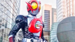 Melihat transformasi Kamen Rider menjadi seorang ksatria yang sebanding dengan tim penghancur