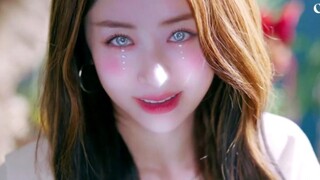 MV เพลงธีม Blue flame จากการ์ตูนแฟนเมดอย่างเป็นทางการของ LE SSERAFIM!