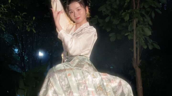 I don't have any talent, so I'll dance for you.