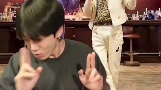 [จองกุก] นั่นสิ ไม่ต้องเร่งฉันนะ มันเต้นไปแล้ว