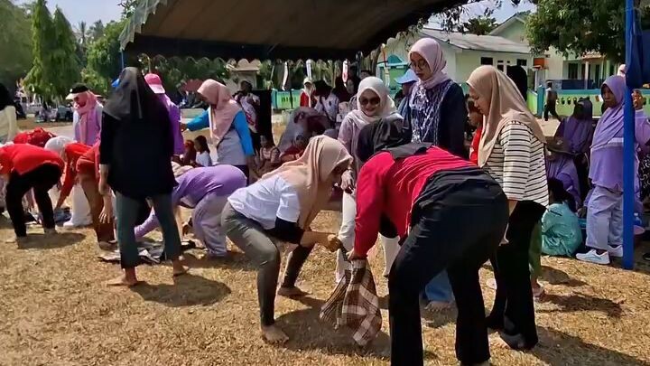 lomba ibu ibu yang menyenangkan 🤣😅😂
