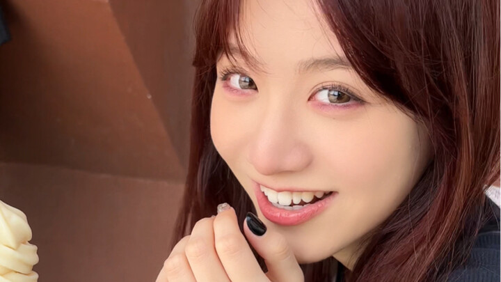 حلو؟ أنا بتصنّع! خلّتك مفتون بي، أليس كذلك؟