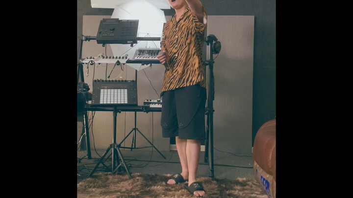 【แร็ปเปอร์รุ่นใหม่】บทเรียนเต้นเล็กๆ ของเพลง "คู่มือธรรมดาในโลกมนุษย์"