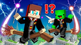 JJ and Mikey Became HOGWARTS WIZARDS in Minecraft! - Maizen