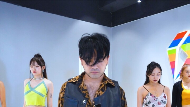 [Ku Shao_Shen Xu Kuo] HyunA & Kim Hyo Jong's "Ping Pong" dance choreographed by Shen Xu Kuo with a y