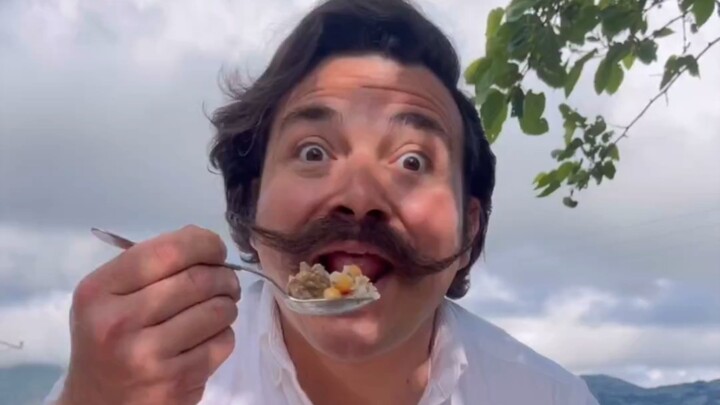 The Idea King Puts on the Apron Himself