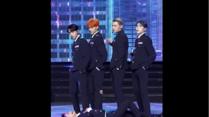 Kpop idols' magical choreography