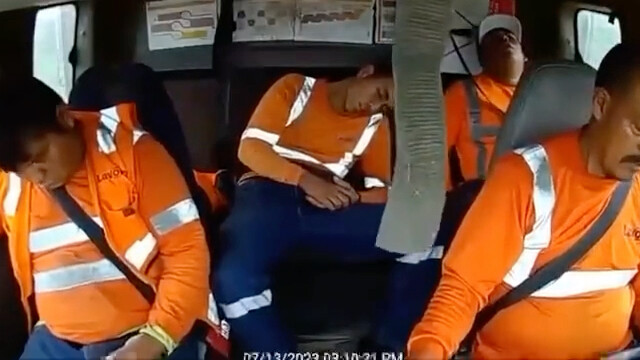 头一回见全睡着的