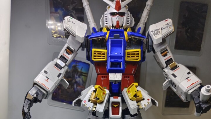 With a lot of scolding! Brother Chao and Brother Jiafu finally put together the original pgu rx78! H
