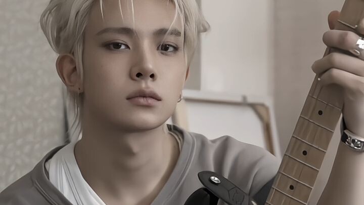 I'm super ready for Hee's solo album!