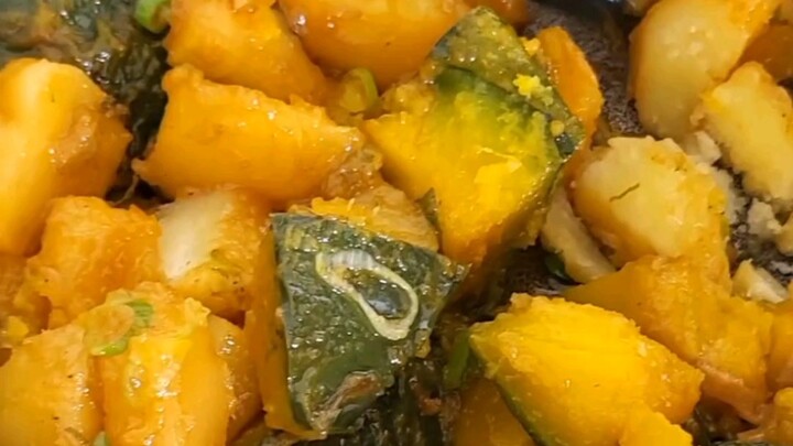 Cuộc sống ăn uống thường ngày của cô gái ở huyện nhỏ vùng Đông Bắc / Ai ăn thì không bị lú / Trứng ố