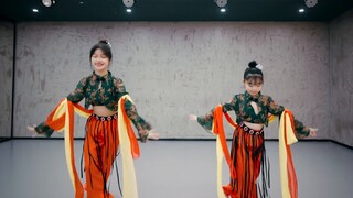 【Quansheng Dance Studio】Young and old friends perform Chinese style jazz dance "Amazing Guest" toget