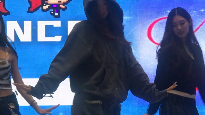 Emma Zhu Yimeng｜Kejutan! Bertemu anggota Gen1es dari girl grup Hourglass saat menari offline