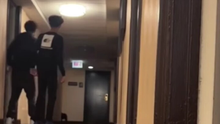 Foreigners' prank challenge—this is terrifying, I'm scared to death...