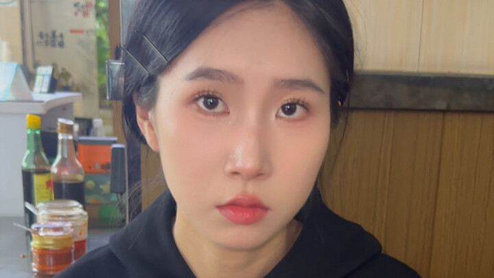 كلابنا الصغيرة الآن كريمة جدًا.