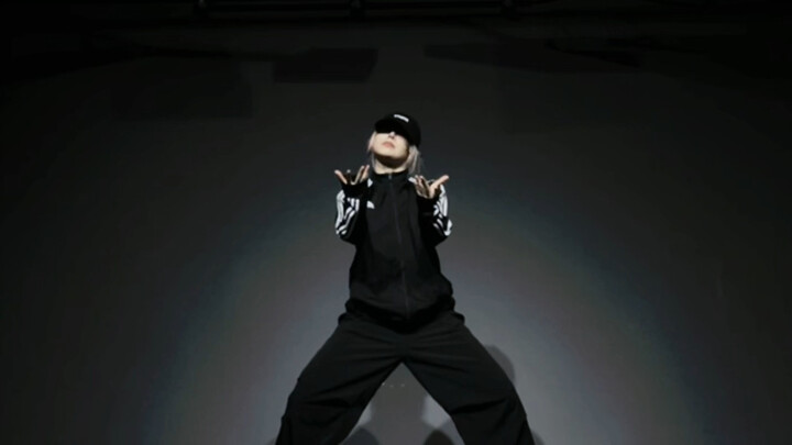 I practiced a dance I really like today! ! ! ! ! Very satisfying