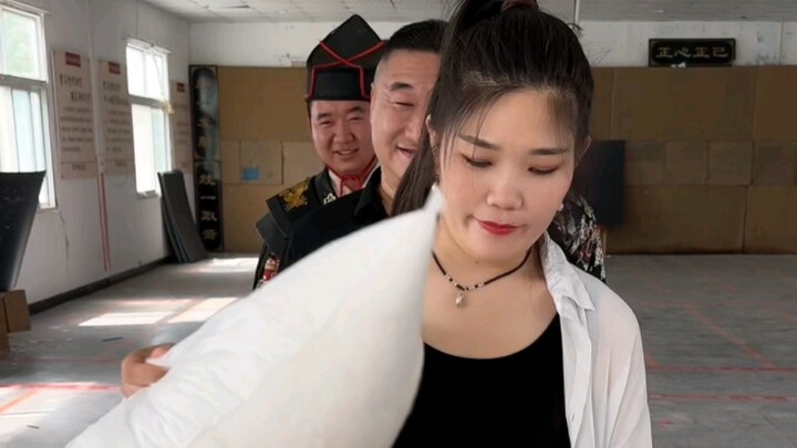 ท่าไม้ตายฝ่ามือทรายผ้าฝ้าย