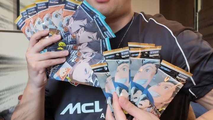 Fun unboxing of 17 small volleyball-shaped long stickers! (Part 1)