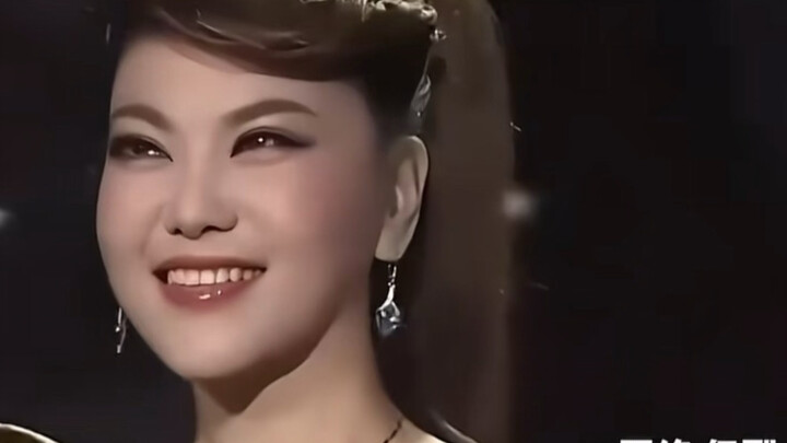 Ulan Tuya: I put on makeup to look more like a veteran artist.