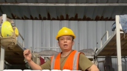 At this moment, I have successfully transformed into a mechanical cow and horse, haha