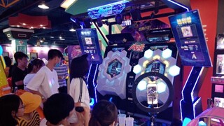 لقطات نادرة لترويض البشر في المناطق المحرمة في وقت مبكر