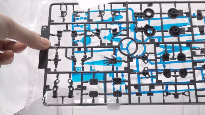 [Bandai] Perbandingan [JiMoshe] Perbandingan detail Transient Gundam dengan JMS Transient Gundam