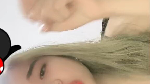 ini aku kayaknya lucu banget yaah kek anime siapa ya kira kiraaaaa