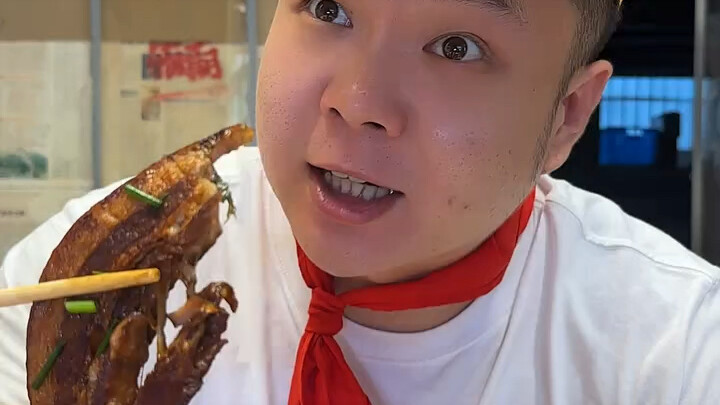 Saya paling suka makan daging rebus!