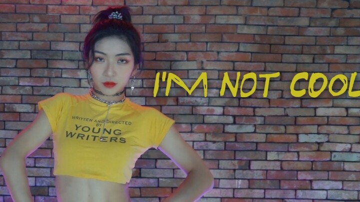 腹肌小姐姐 三套换装翻跳泫雅HyunA I'm Not Cool  练习室