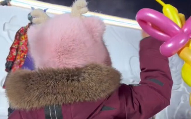 At the Ice and Snow World, tens of thousands of people can’t outdance a little girl in a pink hat.
