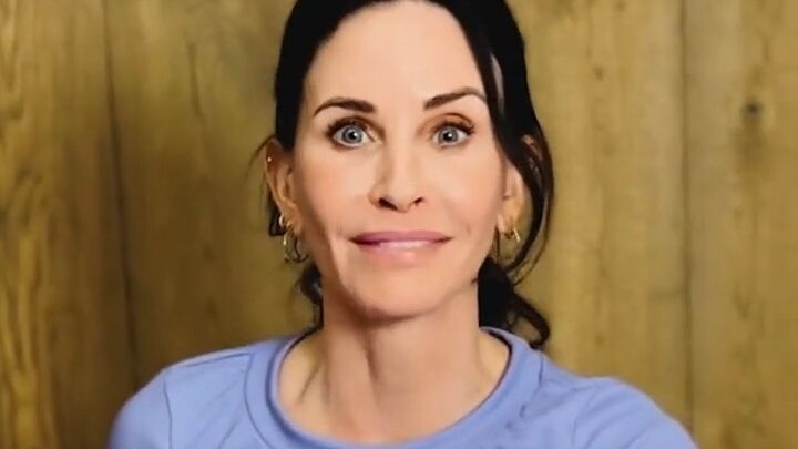 【Phụ đề tiếng Trung】"Monica" tái hiện quảng cáo kinh điển – Thời kỳ mãn kinh so với thời kỳ kinh ngu