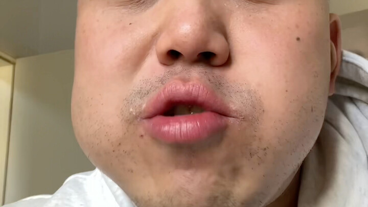 Mulai sekarang tidak akan mencuri makan lagi...