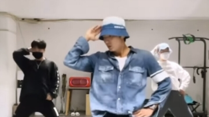 【لي جون-جي】｜تحدي PSY-That That