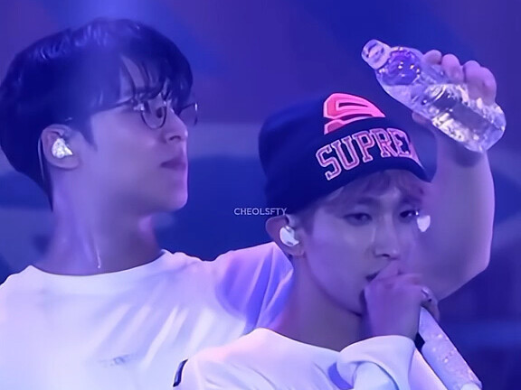 Minle and the Unhappy Min