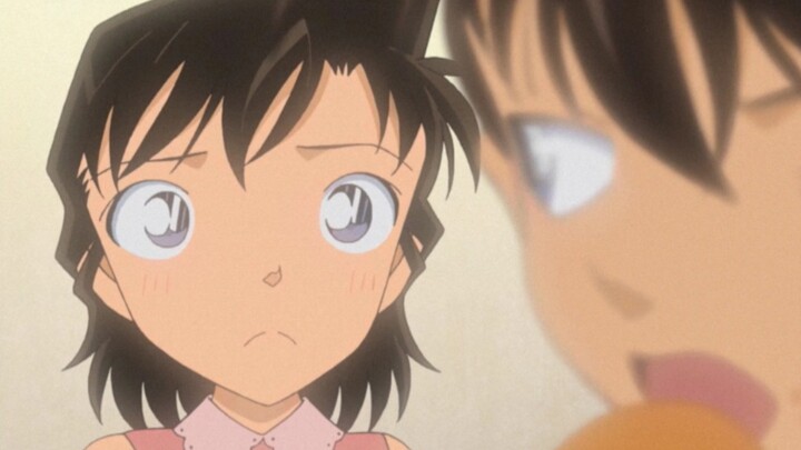 What exactly is the "Donut Incident" in Detective Conan? Compare different anime clips to see how bi