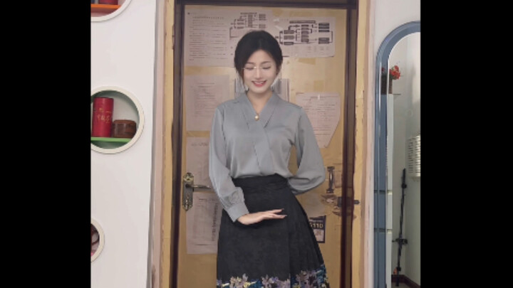 Twisting like this makes me feel like my hips are about to shatter!