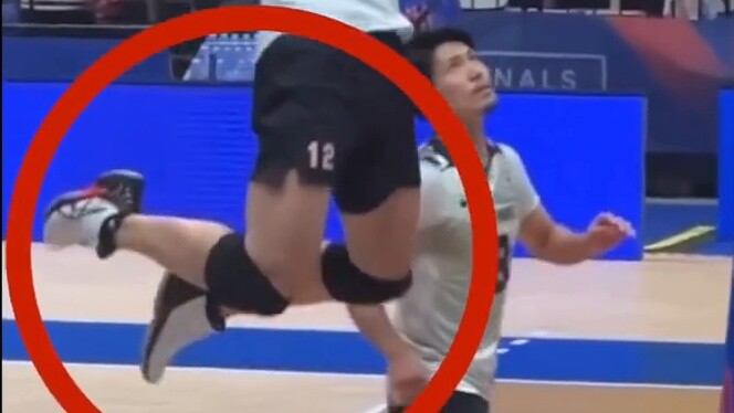 Spike Bola Voli | Tendangan Udara (2)