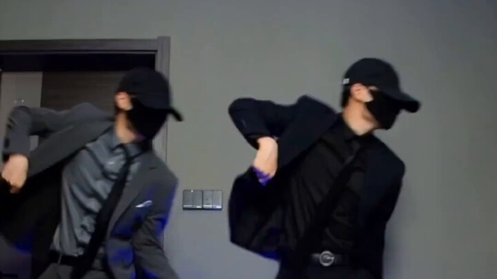 I hope everyone can love what they love! This is the opening dance of street dance