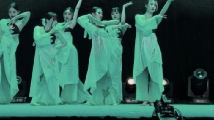 A goddess descends with a gentle rain! A university student created this original Chinese-style jazz