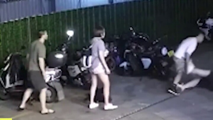 Being slapped by a drunk! A martial arts practitioner knocked him out with one punch
