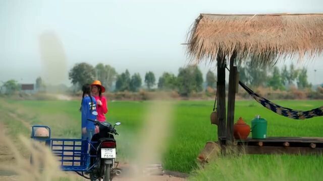 Romansa Kampung Halaman Ep 3 SUB INDO | Dhewee Film
