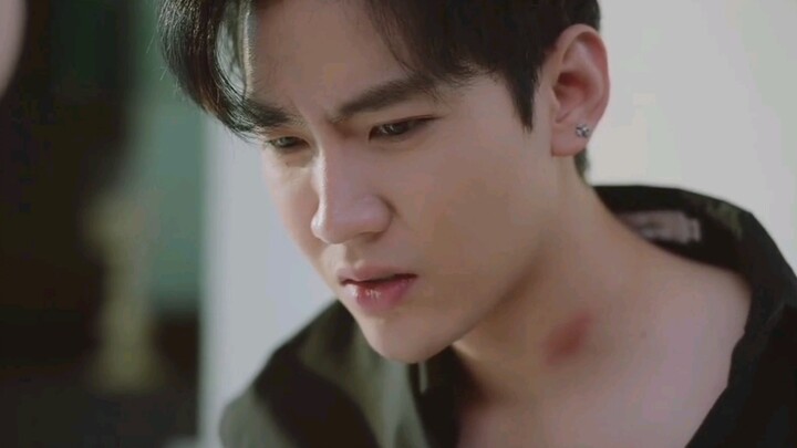 [Whose youth is not in love | Coconut milk] Young master's neck? Strawberry print?