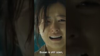 Terisolasi di kereta karena infeksi || Review Film || Train To Busan 2016